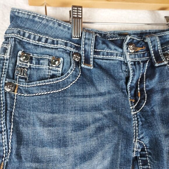 Miss Me Women’s Bermuda Jean Shorts Size 25 Medium Wash JP5724M2 Embellished - Picture 3 of 12